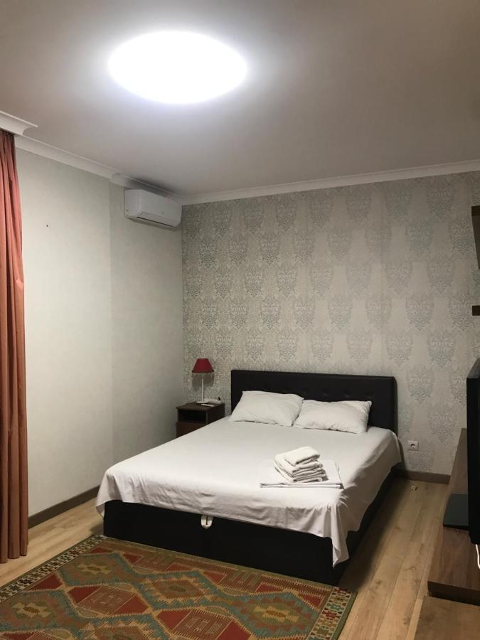 Apartmant In Kpi З Двома Спальнями 基輔 外观 照片