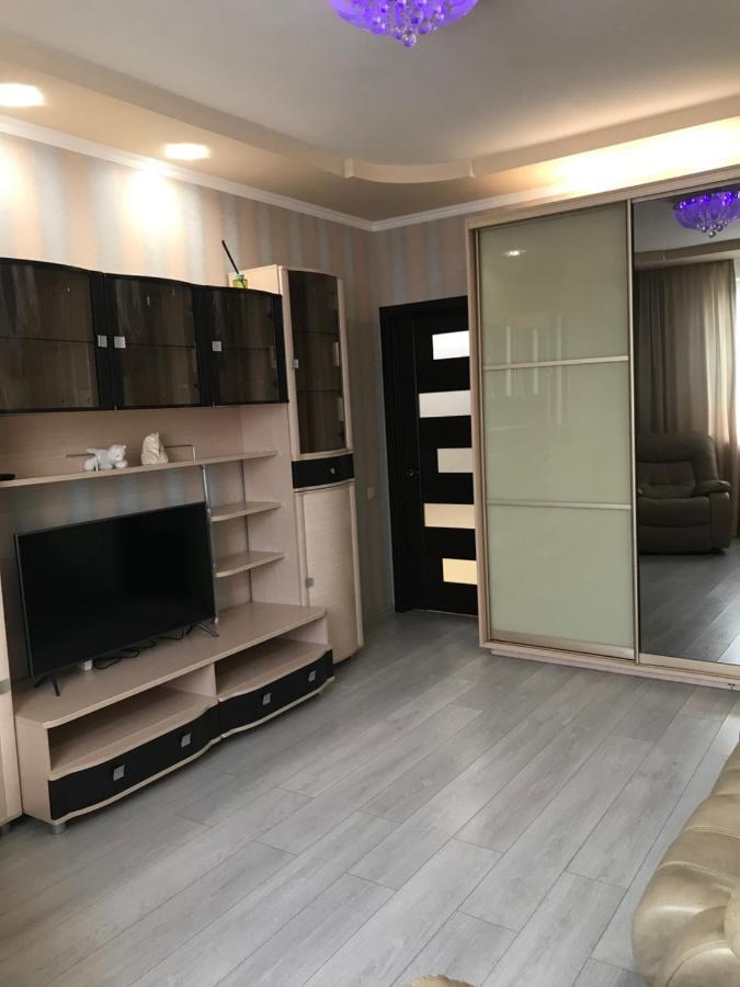Apartmant In Kpi З Двома Спальнями 基輔 外观 照片