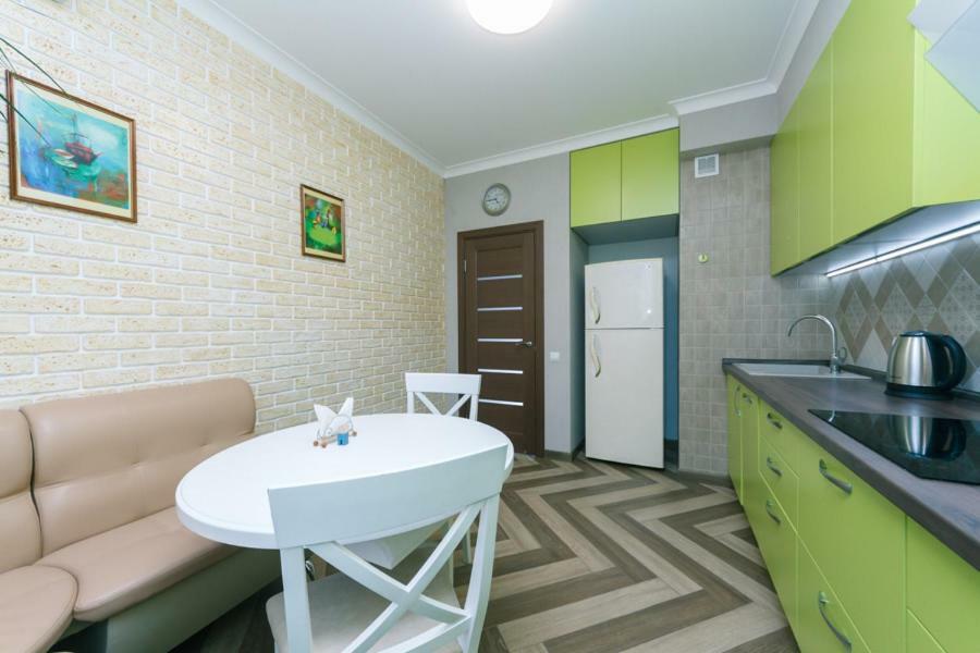 Apartmant In Kpi З Двома Спальнями 基輔 外观 照片